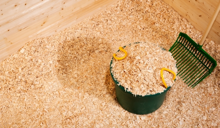 Shavings for horse bed